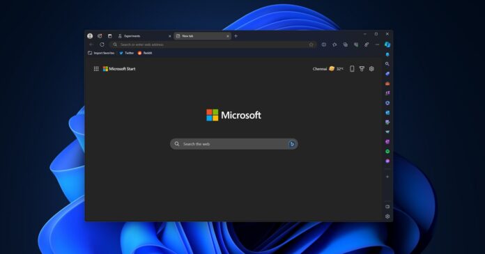 Microsoft Edge with Mica on Windows 11